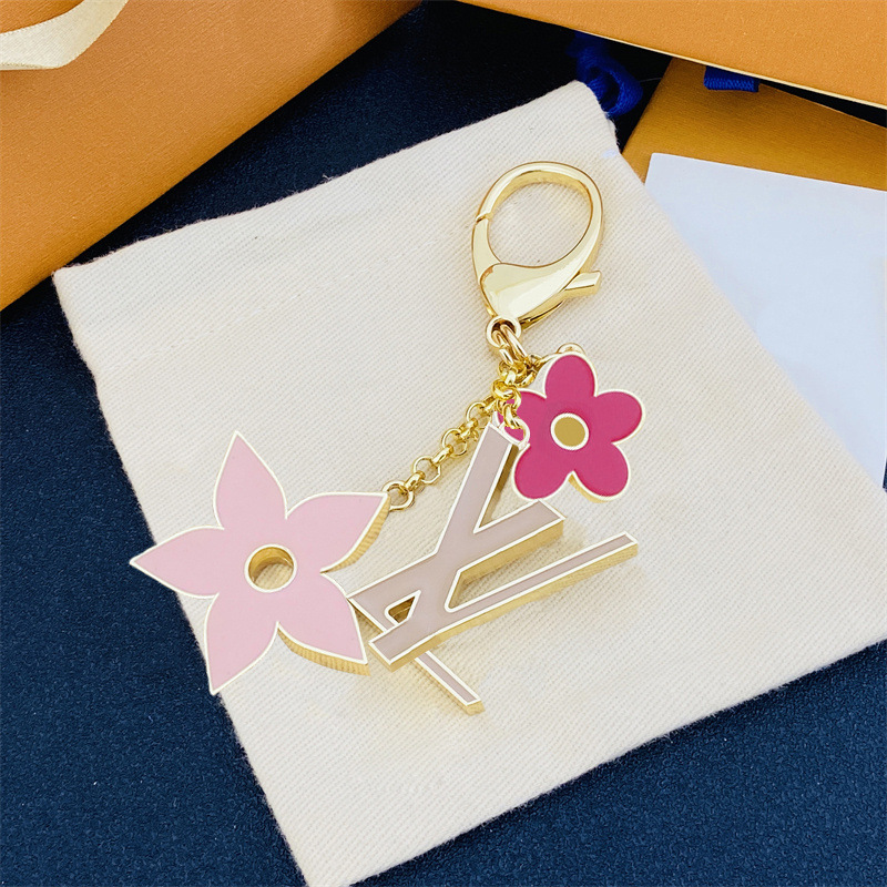 

Luxury women keychains designer Fashion bag keys pendant leather car key ring drop charm keychain pendants