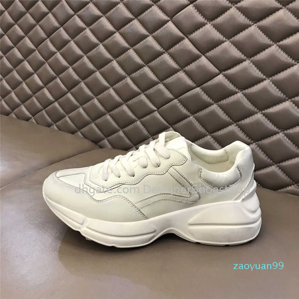 

Wholesale Designer Shoes Skateboard Sneakers Runnings Sport Outside Classic casual men women Leather Embroidered Black rouges for 23, 26