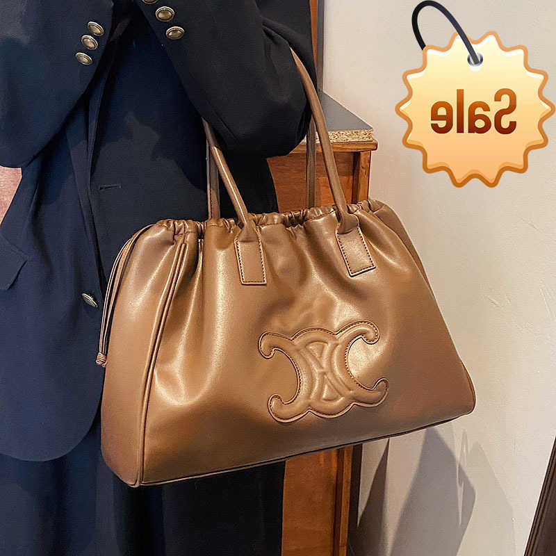 Designer Bags 2022 Arc De Triomphe New Soft Leather Drawstring Band Mouth Tot Bag Large Capacity Commuter Single Shoulder Portable Underarm Women�