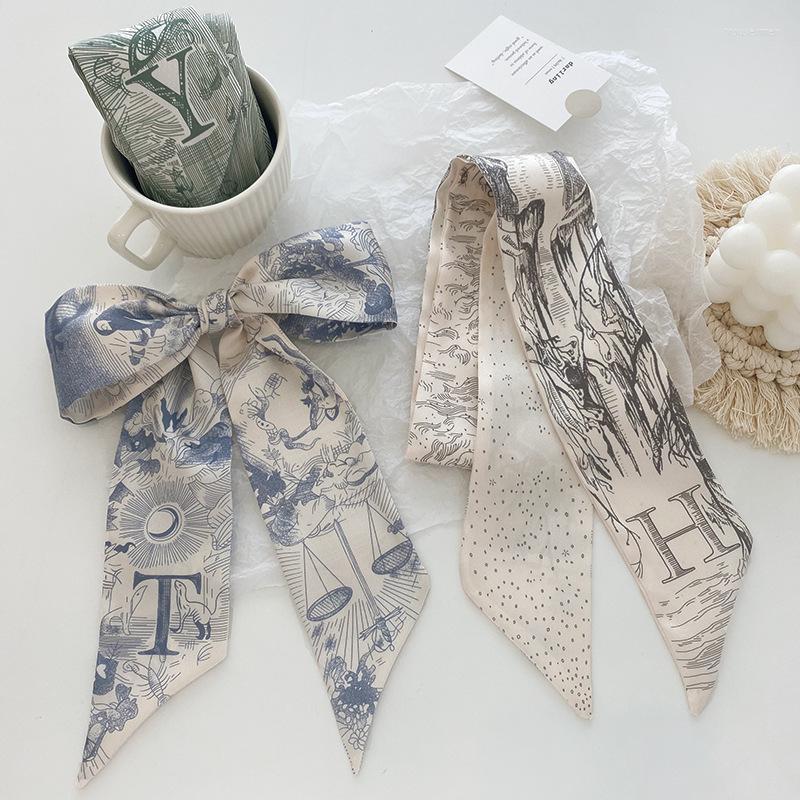 

Berets Super Beautiful Scarf 26 Letters Silk Headband Jungle Alphabet Print Bag Streamer Women Fashion Brand Design ScarfBerets