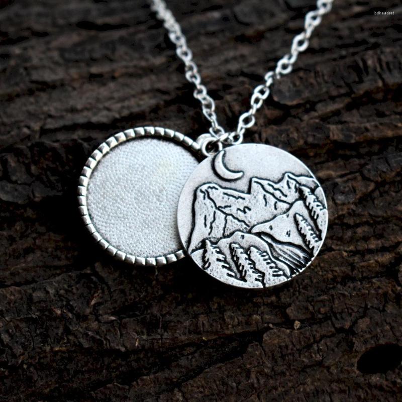 

Chains 1pcs Camping Necklace Mountain Under The Moon Picture For Couple's Gift Hiking Nature Lover