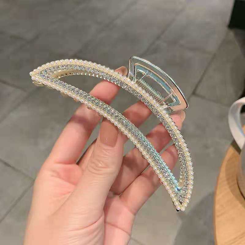 

hair clips New large metal crescent Pearl Rhinestone gripping clip net red back head temperament plate