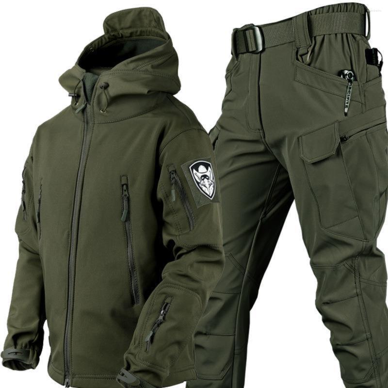 

Men' Tracksuits Outdoor Jackets Warm Clothes Special Forces Camouflage Plus Velvet Thickening Suit Autumn And Winter Soft Shell Jacket, Brown khaki suit