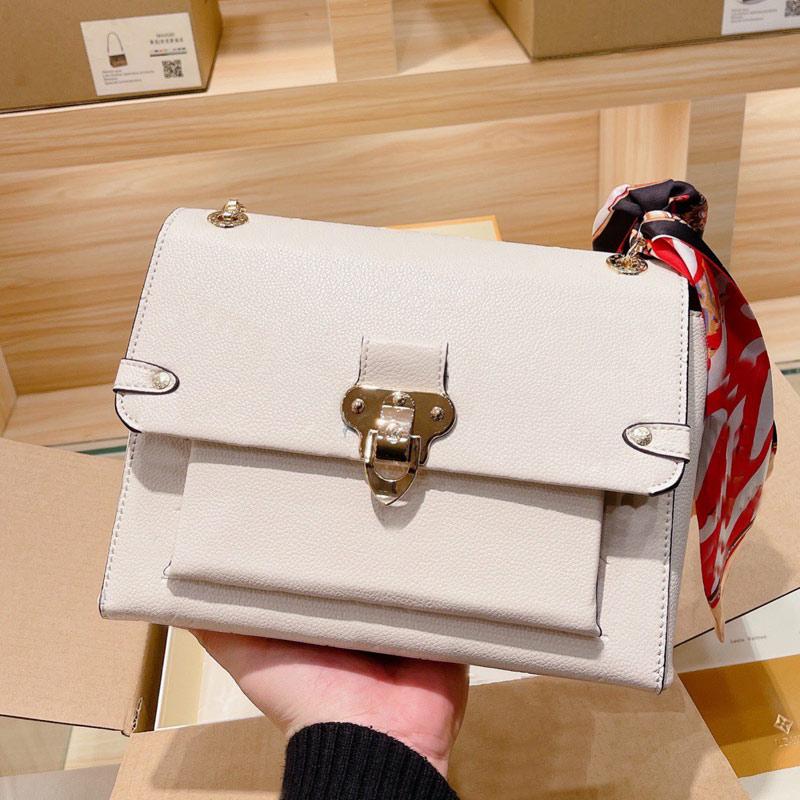 

Women Embossing Black Crossbody Bag Claaic Flap Shoulder Bag Plain Lock Catch Genuine Leather Hot Solds Lady Messenger Bag