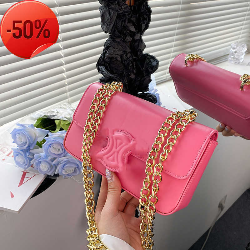 Les sacs de créateurs sont des aisselles de chaîne Triomphe Lisa Tofu Small Square du même type épaule unique croix MSENSER
