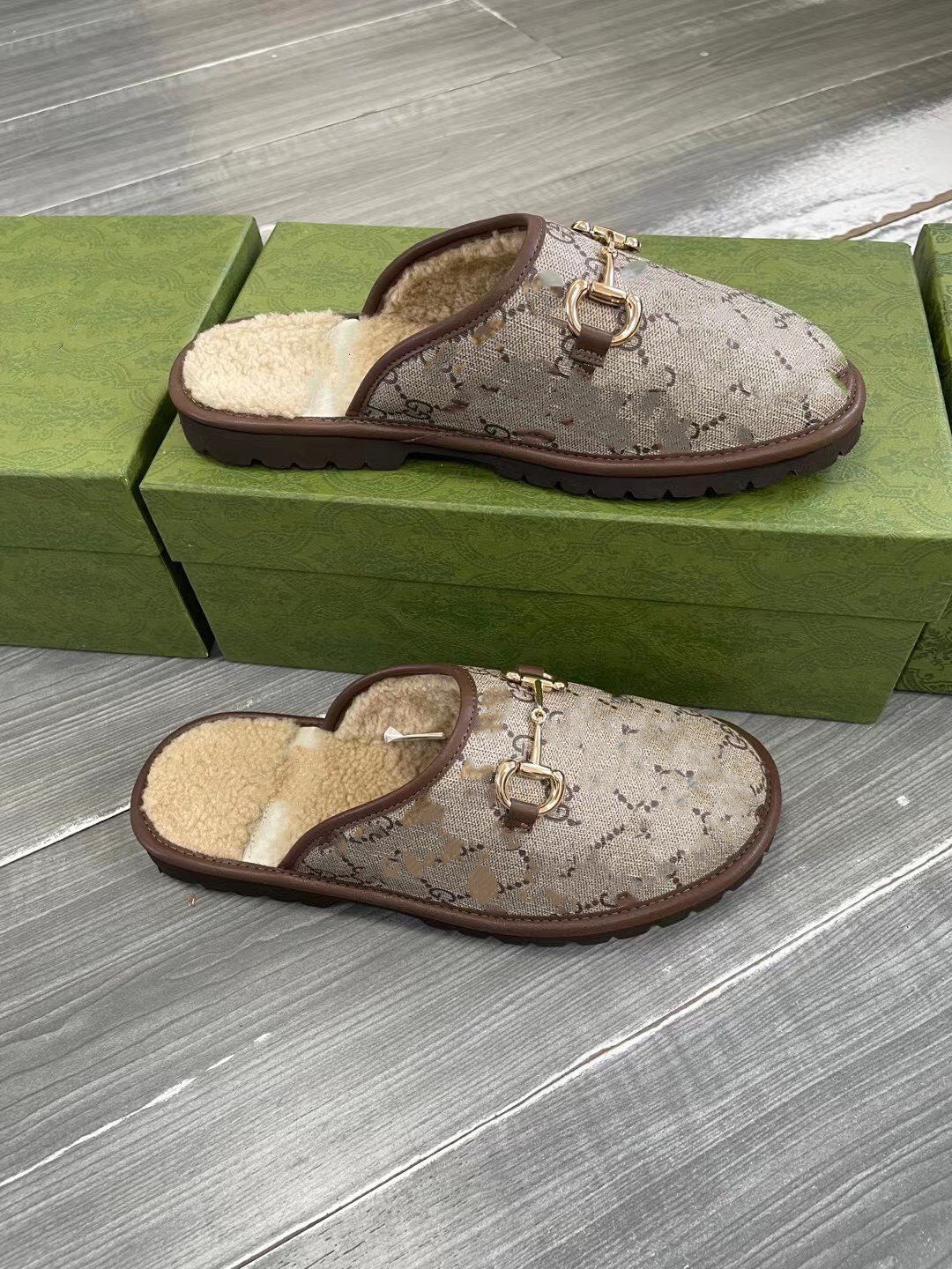 

Size Croc Clog Designer Sandals Adult Kids Slides Slippers Men Women Summer Beach Shoes Waterproof Sneakers triple white black pink yellow 0929, 06