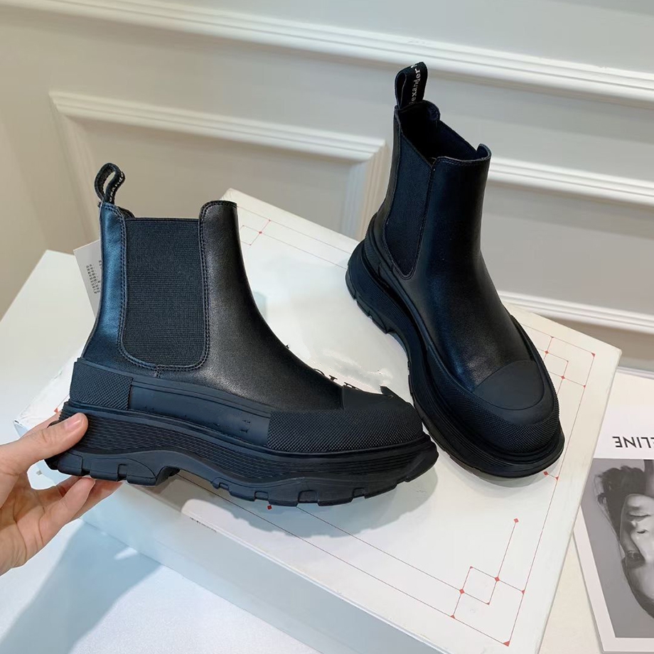 

2022 TOP Women Boots Bee Classic Leather Designer Thick-soled Desert Martin White Star Trail short shoe size 35-40 mkjkkk0000003