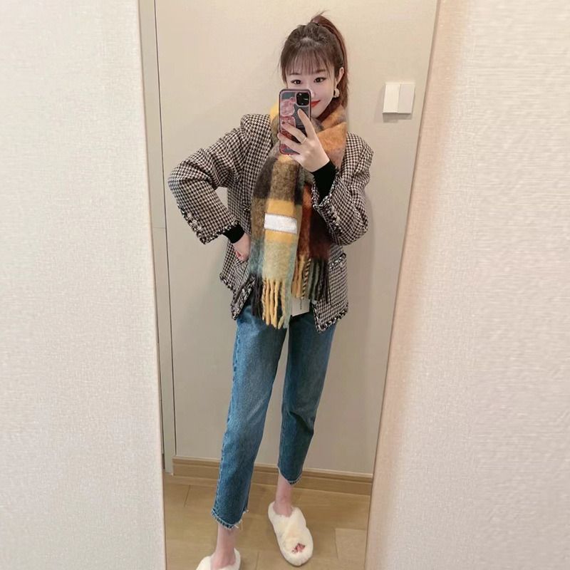 

Scarves 2022 Autumn and Winter Scarf for Female Students Rainbow Plaid Medium Length