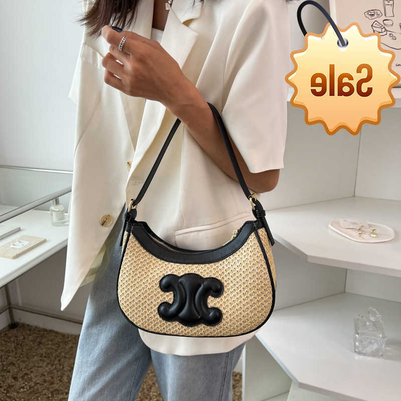 Designer bags Arc De Triomphe New Summer Straw Woven Women's Armpit Pu Splicing Hand Foreign Style Shoulder Bag Batch Factory Direct Sale