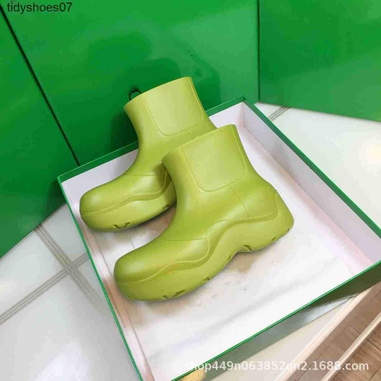 

paris designer family thick soled short boots rain shoes new jelly color in the summer of 2022 increased middle tube women's shoes, Red