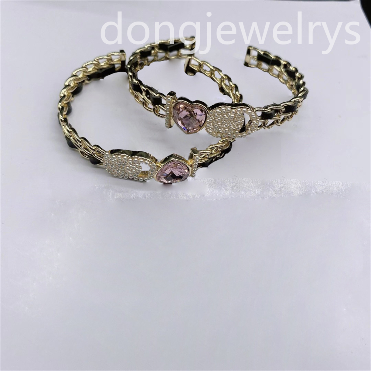 

Gift Ladies Set With Diamonds Bracelets Luxury Bangles Female Stainless Steel Butterfly Bracelet Couple Love Bracelet Dongjewelrys Romantic Jewelry