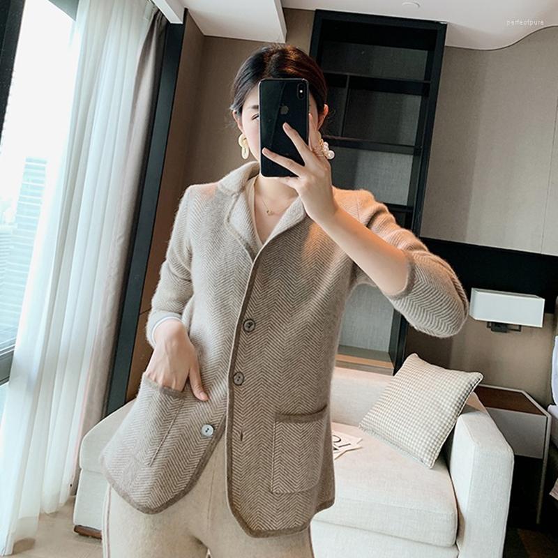 

Women's Knits Cashmere Wool Sweater Cardigan Autumn And Winter Ladies Suit Collar Coat Casual Loose Knitted Long Sleeves, Black