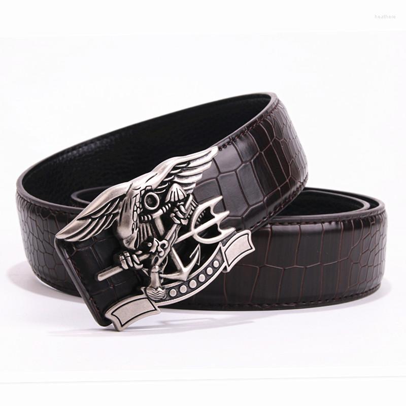 

Belts 2022 Lion Buckle Head Strap Men's Casual Crocodile Pattern Belt, White