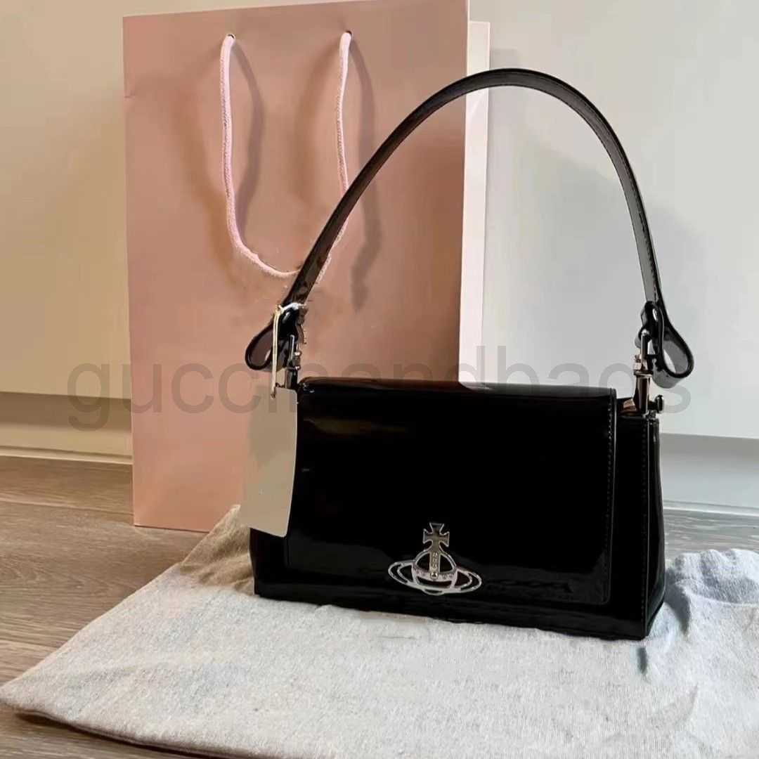 

Vivian Empress Dowager hazel Saturn armpit bag French stick patent leather hand one shoulder small square, Black