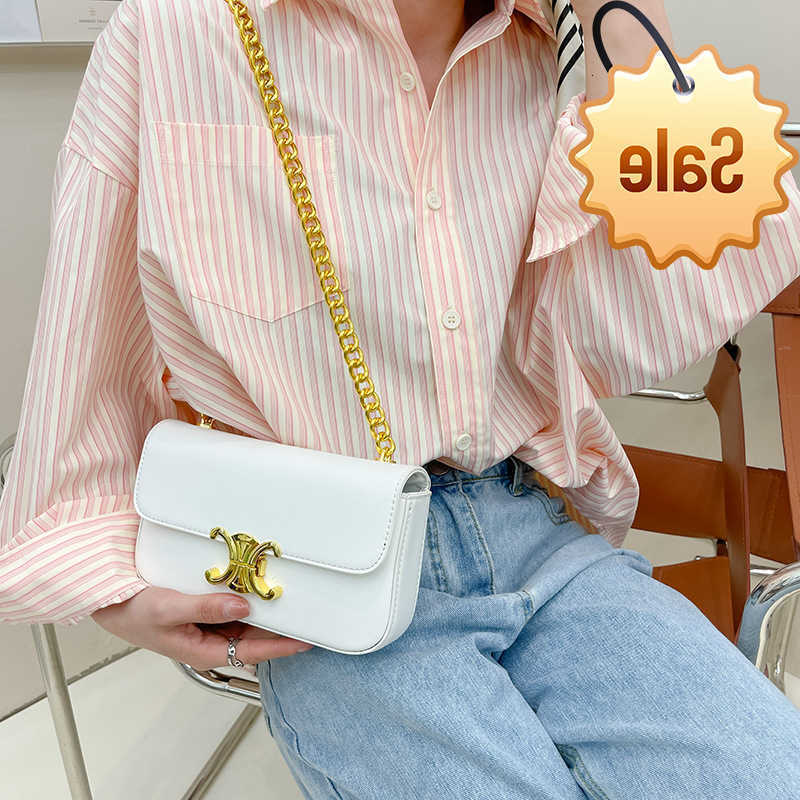Sacs de designer en 2022 Nouvel arc polyvalent de triomphe Triomphe Lisa même verrouillage petit carré un sac de bâton français