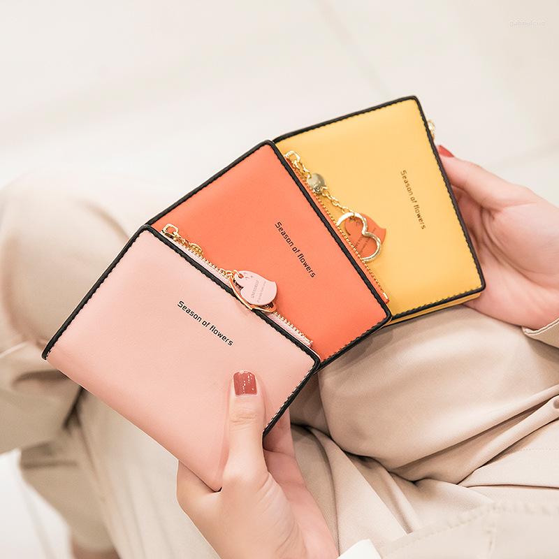 

Wallets Women's PU Leather Short Coin Wallet Money Bag Letter Heart Pendant Zipper Hasp Holders Lovely Student Purse Clutch, Yellow