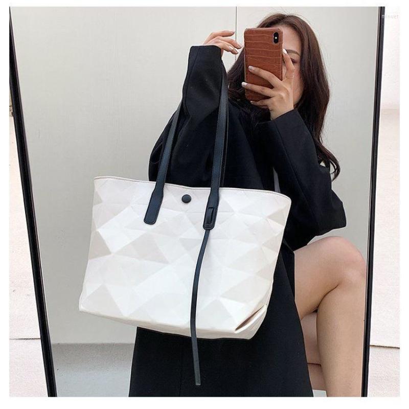 

Evening Bags Women 's Preppy Style Hand Bag Large Capacity Folding Rhombus Advanced Texture Underarm