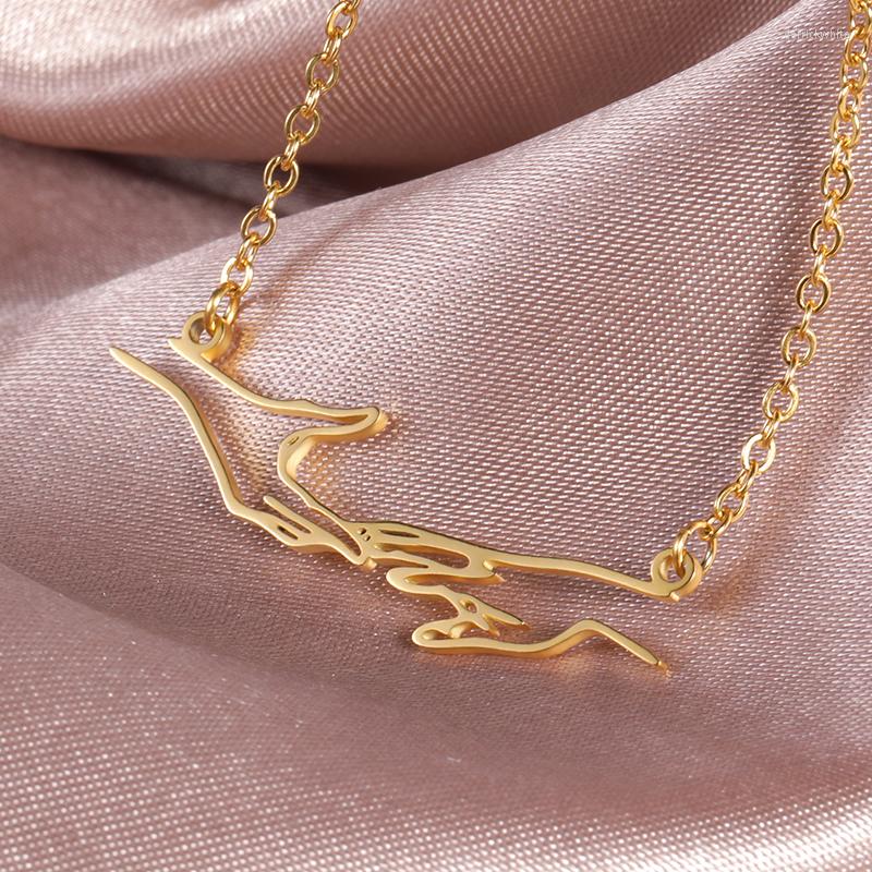 

Pendant Necklaces Necklace For Women Couple Hold Hands Shape Choker 3 Color Stainless Steel Chain Jewelry Love Girlfriend Aesthetic Gift