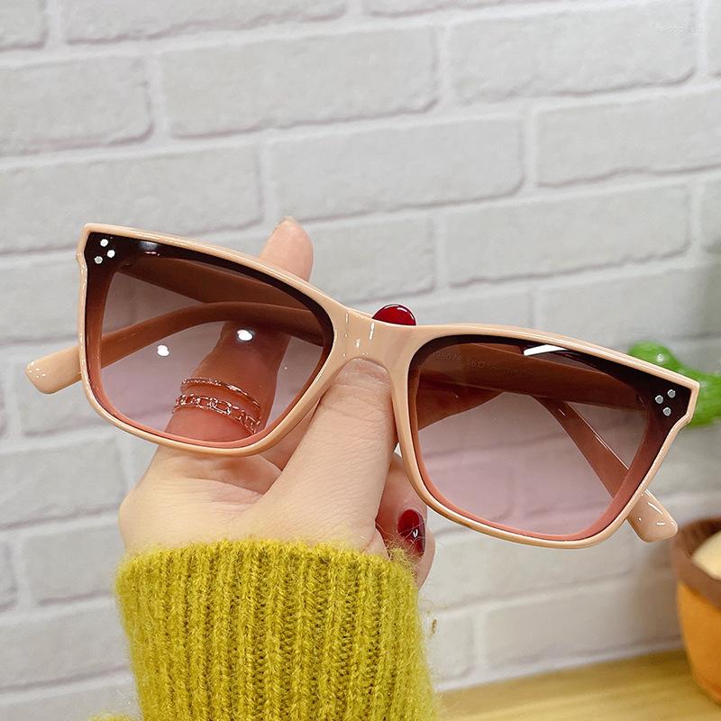 

Sunglasses Simple Men And Women Retro Small Frame Rice Nails Sunscreen Glasses Street S Concave Shape Personality