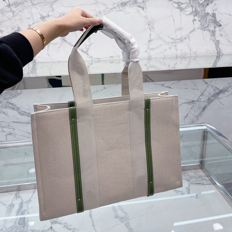 

Designer Woody Tote Bags Womens Fashion Canvas Handbags Women Shopping Bag Luxury Crossbody Totes Shoulder Bag Grey Handle Purse Wallets 2210101D, C(45*33cm)