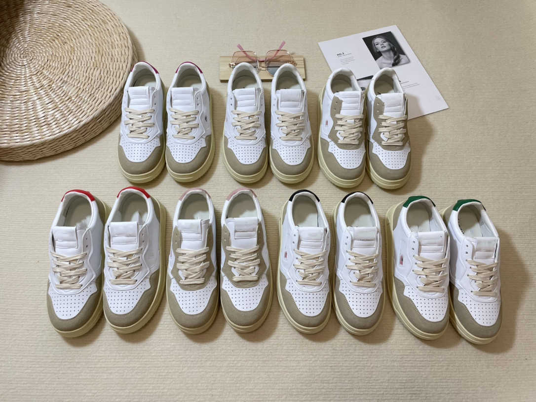 

Top quality Autries running shoes Medalist Low Leather Sneaker USA black triple white pink red azure blue silver luxury women designer sneakers outdoor trainers, Aty1091