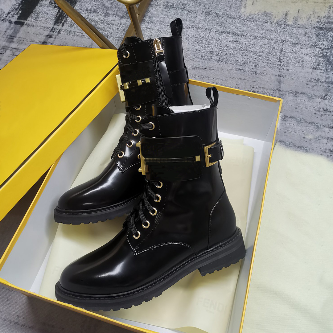 

2023 OG Half Boots Womens Shoes Martin Boots Luxury Designer Gold Metal Buckle Decoration Cowskin Low Heel Lace Up Round Toes Zip, Black edge bead