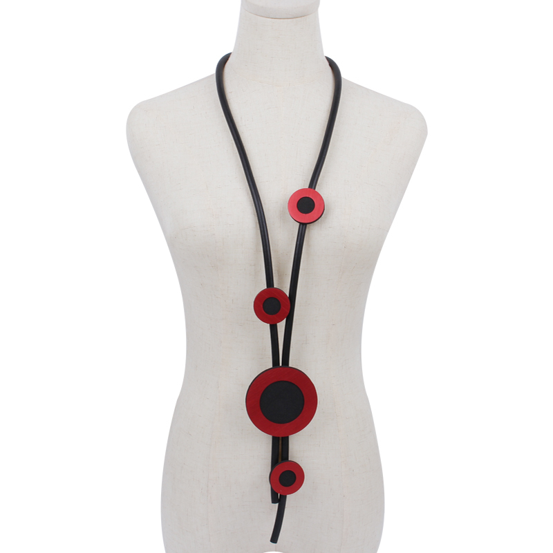 

Pendant Necklaces YD YDBZ Style Red Circle Women Gothic Rubber Rope Statement Necklace Classic Dress Sweater Chain Jewelry 221010