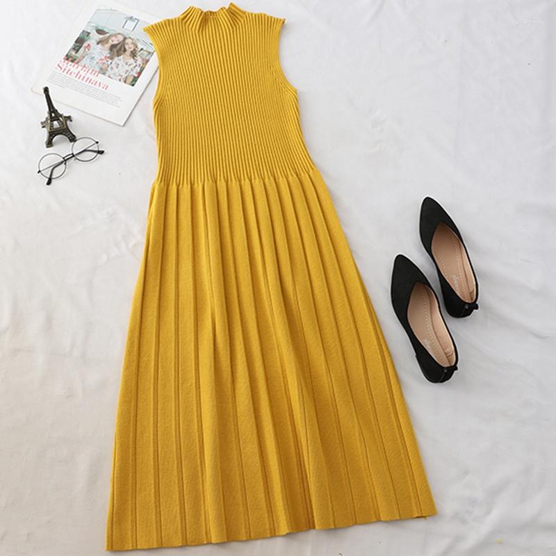 

Casual Dresses Summer Sleeveless Knit Dress Women Solid Color Striped Sweater Ladies Fashion Work Pleated Knee-Length Midi, Beige