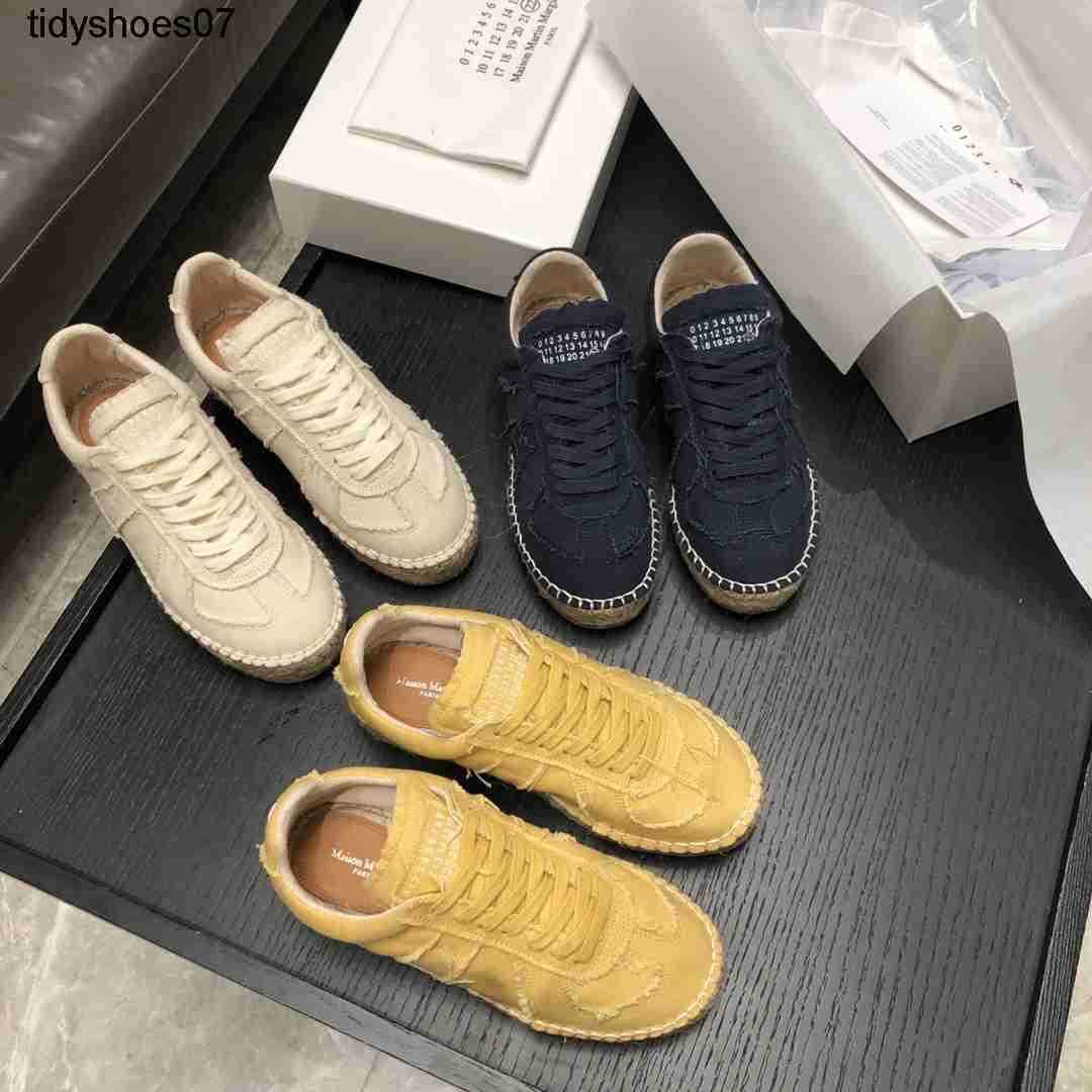 

Margiela fashion Fisherman's Moral Training Shoes Straw Woven Sole Canvas Flat Shoes Breathable Heel Casual Sneakers Women ins, Black