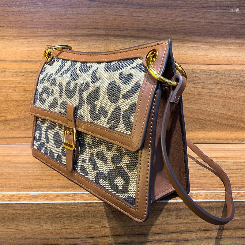 

Evening Bags Personality Women Shoulder Korean Version Of The Messenger Bag Handbag Canvas Leopard Crack Printing Wild Diagonal