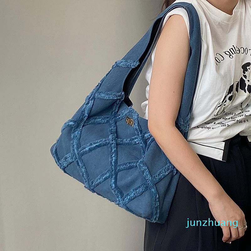 

Designer -Totes Denim Design Women Tote Handbags Fashion Cloth Ladies Big Travel Underarm Bag Large Capacity Female Tassel Blue Shoulder Bags