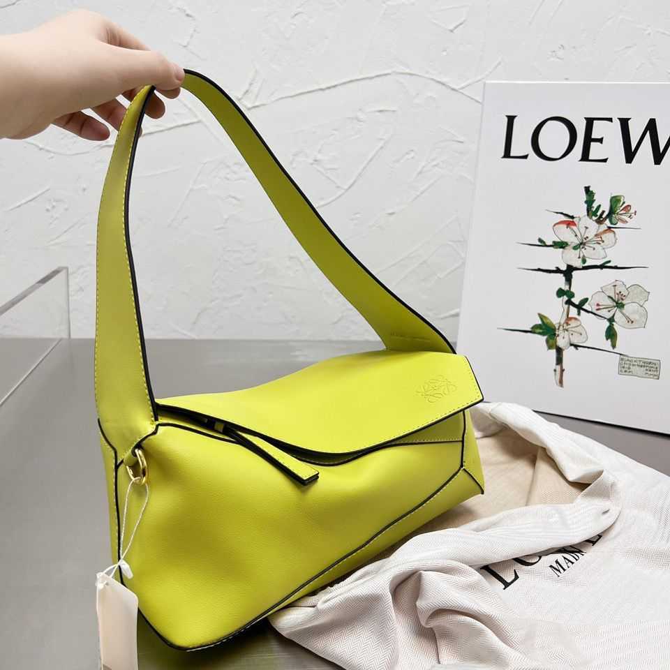 

QXV1 Lightweight Bags Messenger Tote Lovewes Women Fashion Leather Handbag Saddle Designer Crossbody Female Purses Party Shopping Vacation Shoulder Bags, Black
