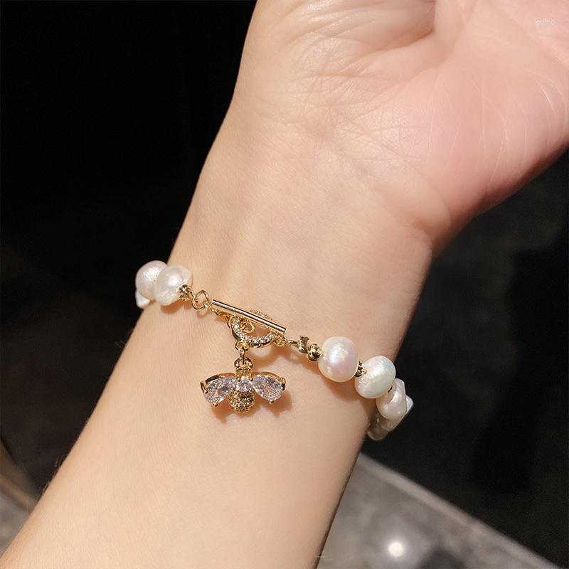 

Charm Bracelets Natural Freshwater Pearl Bracelet Baroque Bee Inlaid Fashion For Woman Birthday Gift