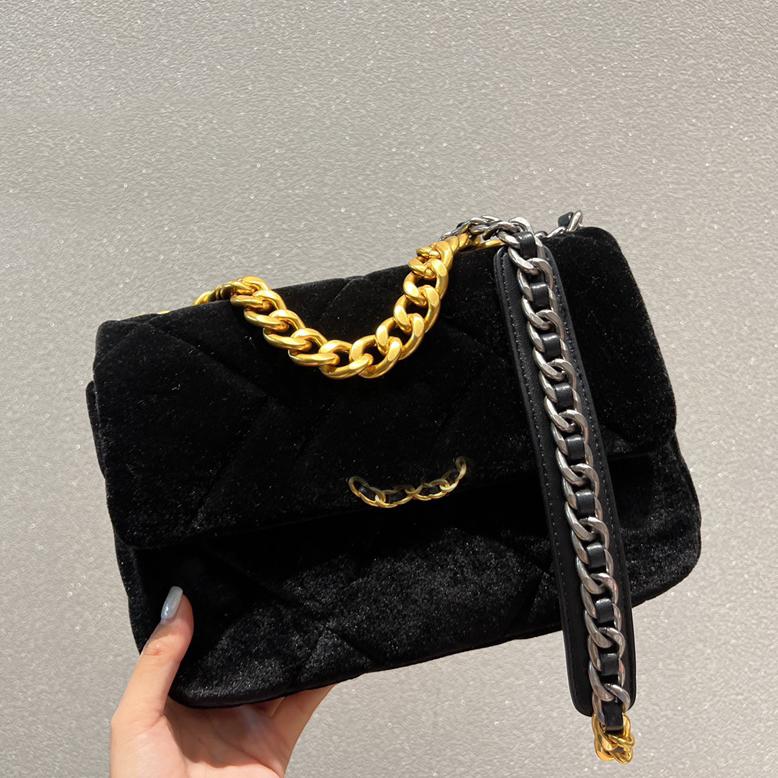 

Flap 19 bag chain Fluffy winter Crossbody Leather Luxury Designer Brand Bags Fashion Shoulder Handbags Letter Purse Phone Wallet Metallic, No bags