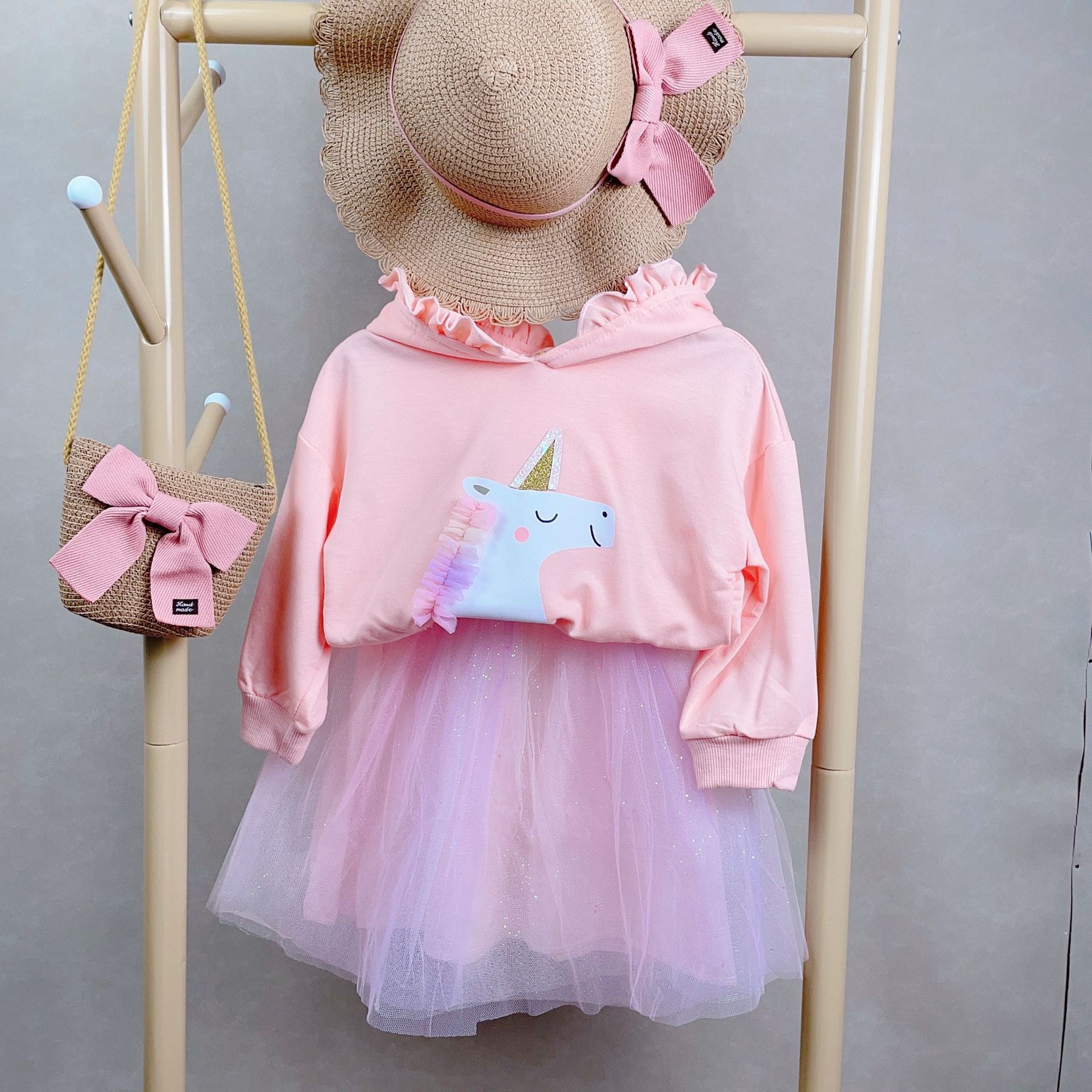 

autumn new girl set Korean fashion cartoon western style hooded sweater rainbow gauze skirt, As picture