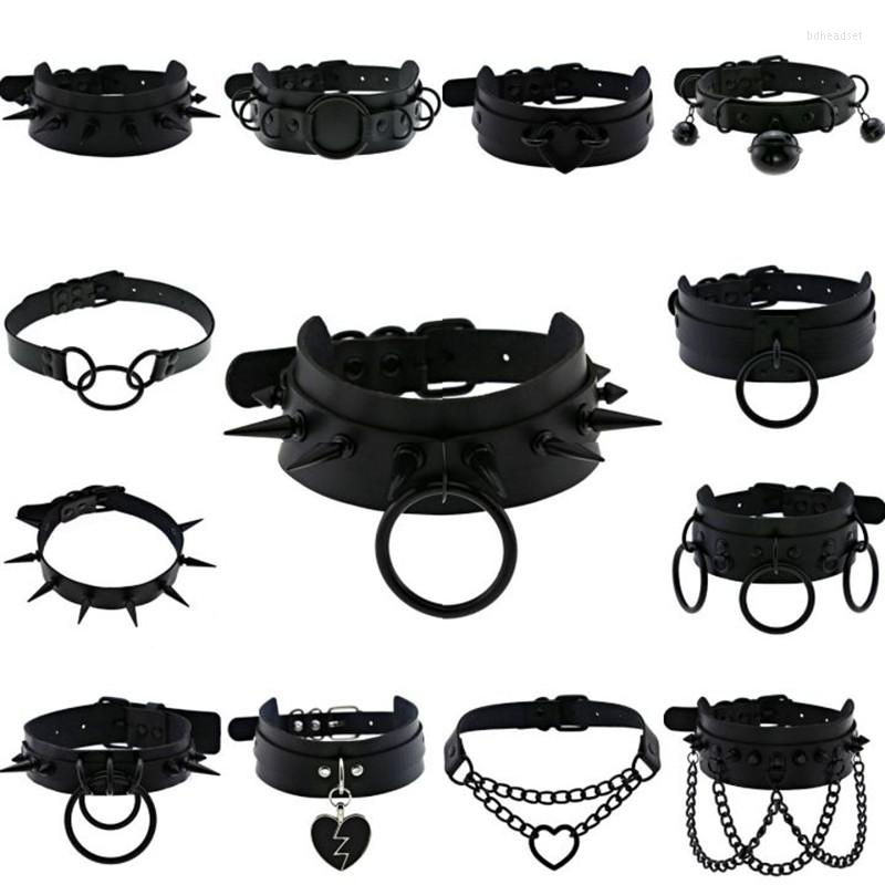 

Choker Emo Cosplay Goth Necklaces For Women Punk Spike Rivet Round Heart Bell Belt Y2K Jewelry Halloween Dark