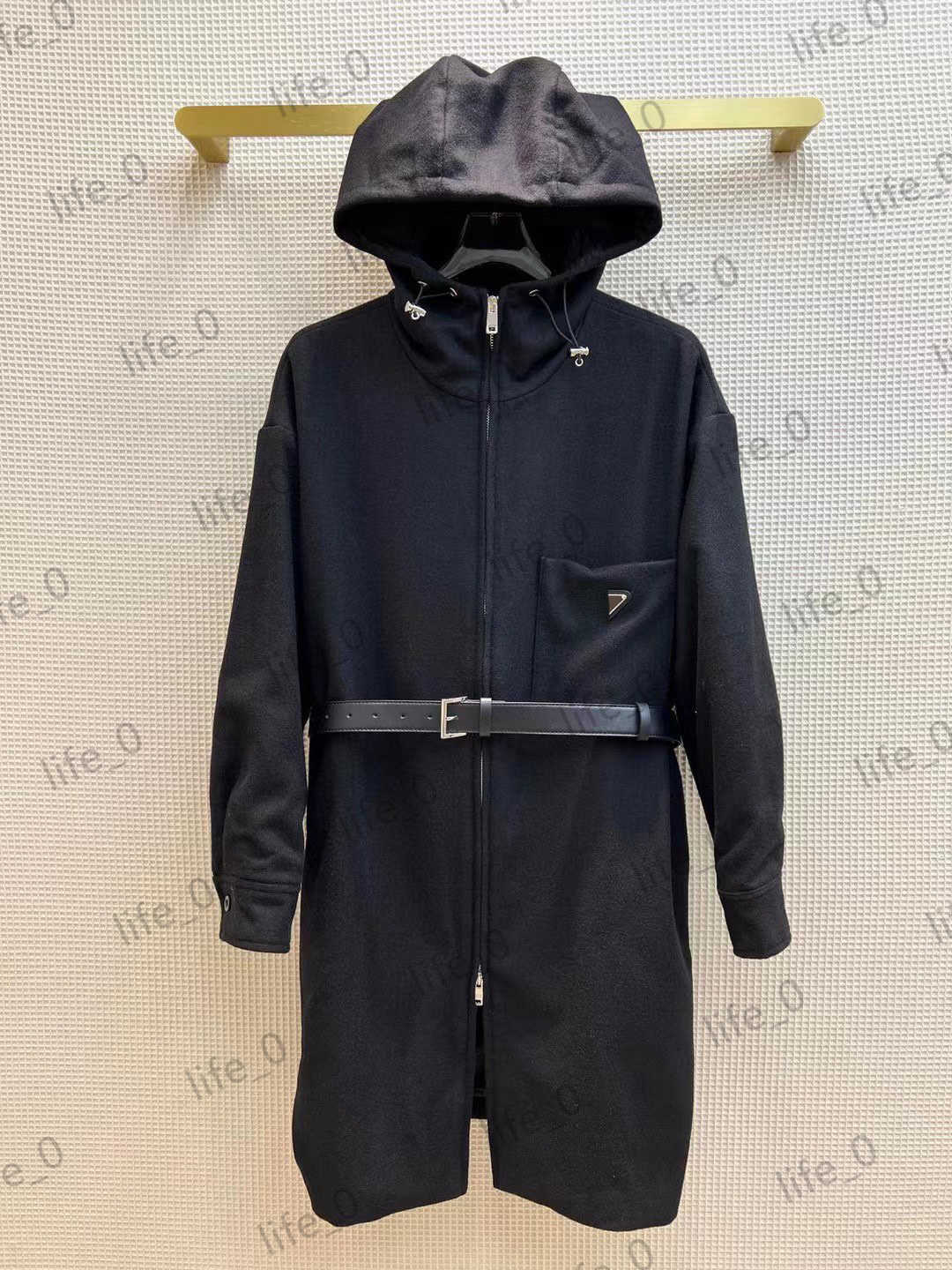 

Designer Trench Coats Womens Wool Hooded Trench Jacket Classic Triangle Logo Ornament Metal Leather Belt Outerwears Design Trench Coat Women
