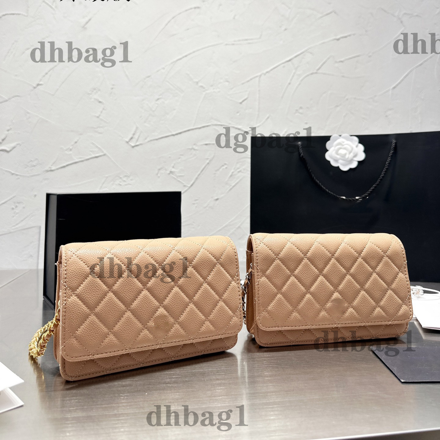 

Women Luxury Designer Mini Flap WOC Rich Package Handbag Classical Hardware Leather Multi-Golor Metal Chain Cosmetic Crossbody Purse Coin Purse Clutch Bag 19cm, Black