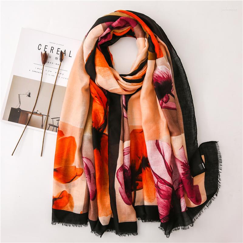

Scarves Autumn Winter Ethnic Style Women's Cotton Shawl Lady Oil Painting Print Tassels Blanket Seaside Silk Scarf Bandana