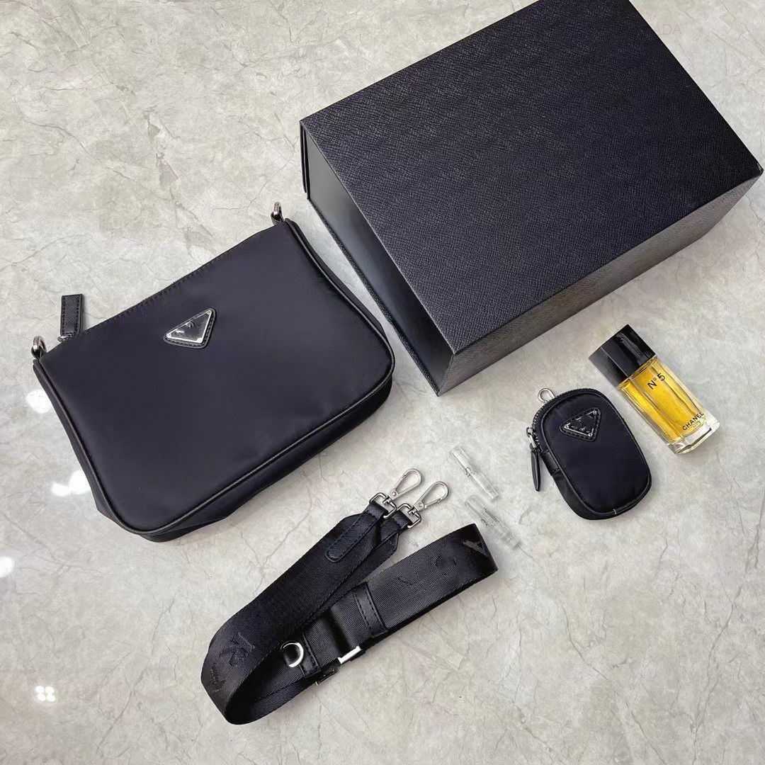 

designer bag New nylon diagonal backPack 2-in-1 waterProof oil Proof uPer light wearable veratile fahionable and trendy Pirit boy UM5W, Black nylon