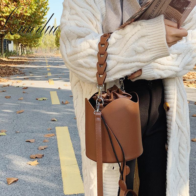 

Evening Bags Qiaoduo Solid Color Trending PU Leather Bucket For Women 2022 Winter Designer Lady Drawstring Shoulder Handbags, Black