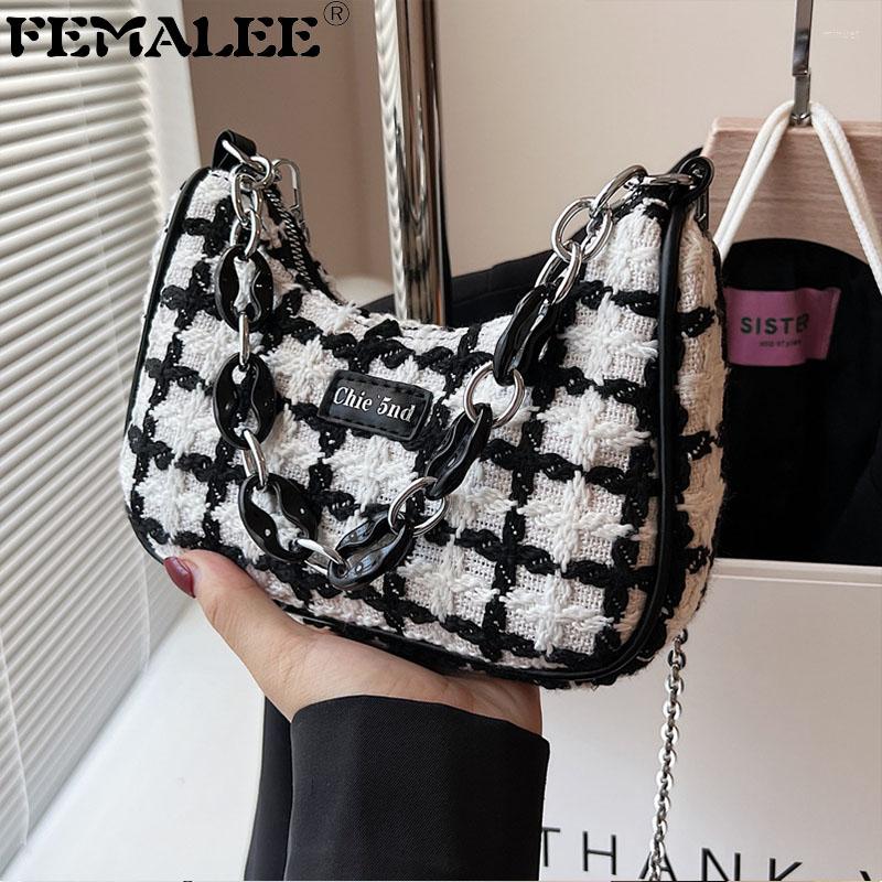 

Evening Bags Acrylic Chains Ladies Canvas Quilted Small Clutch Designer Shoulder Messenger Purses Underarm Bags, Black