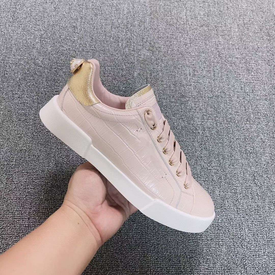 

2022 Top Luxury shoes Rhyton Sneakers Beige Mens women Trainers Vintage brand Chaussures Ladies Shoe Designer Sneaker 35-45 mkiju000001