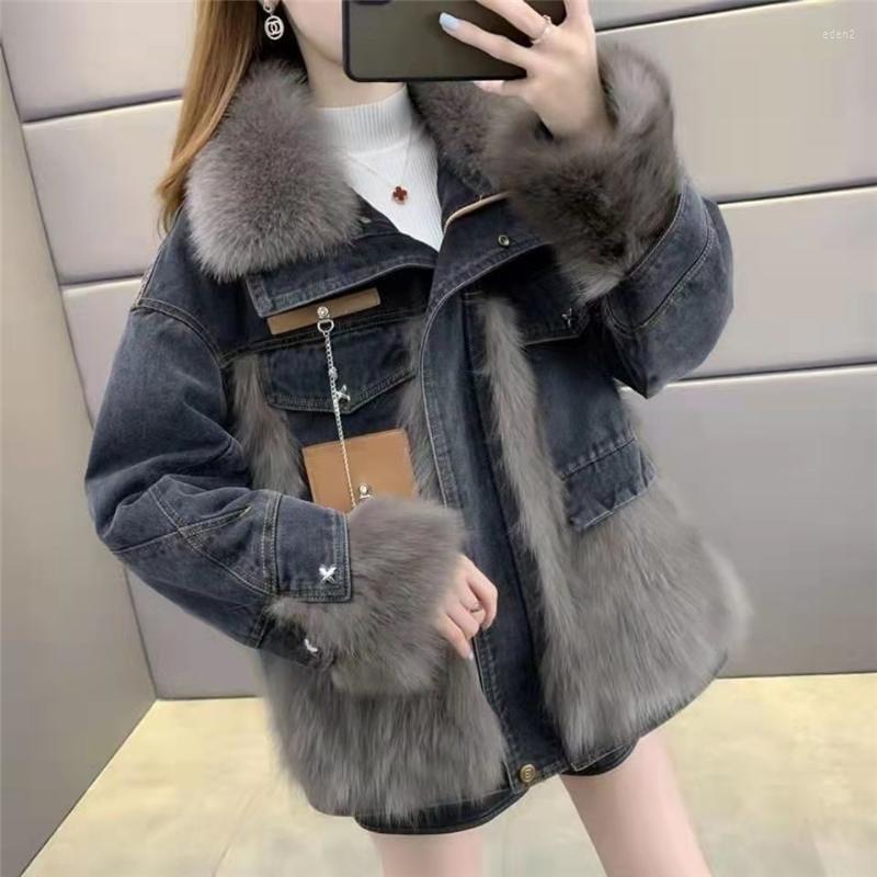 

Women' Fur 2022 Winter Fashion Style Big Collar Long-Sleeved Faux Stitching Denim Loose Thick Warm Cotton Jacket Female Trend, Blue white