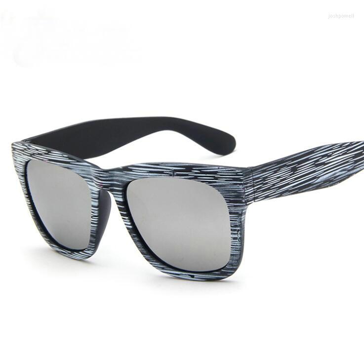 

Sunglasses Fashion Square Men Classic Design Retro Wood Grain Women Vintage Eyewear UV400 Feminino