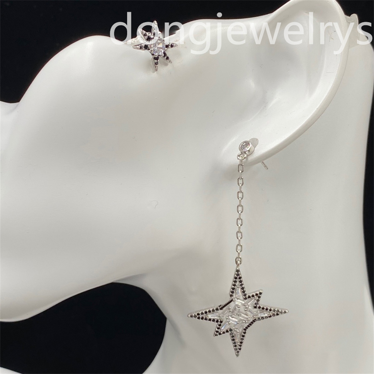 

Women Dangle Silver Gold Hoop Simple Hollow Earring Dongjewelrys Jewelry Luxury Designer Earrings Personalized Stud Charming Earings