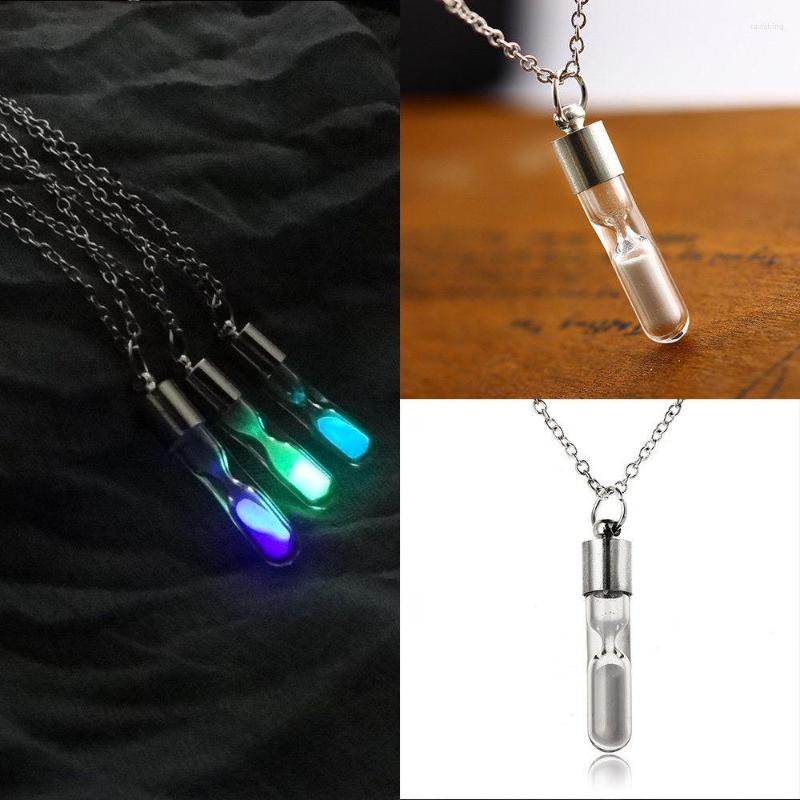 

Pendant Necklaces Creative Fluorescent Hourglass For Women Men Teens Trendy Party Night Wearing Fashion Jewelry Long Necklace