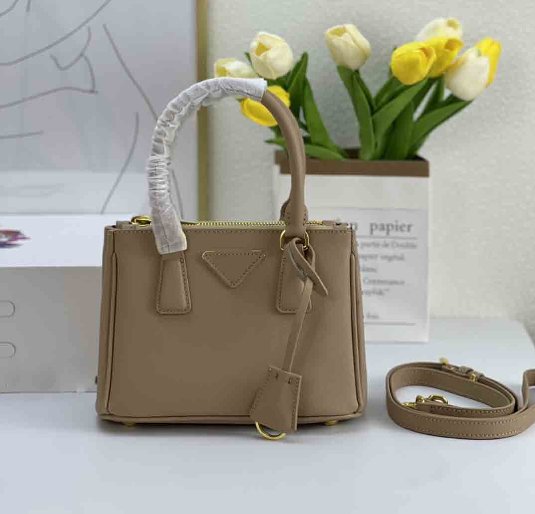 

5A 2022 Luxury Designer Bag Ladies Handbag Leather fabric triangle pattern Women Totes Classic Crossbody Tote Newest Symbole Galleria Series, Blue