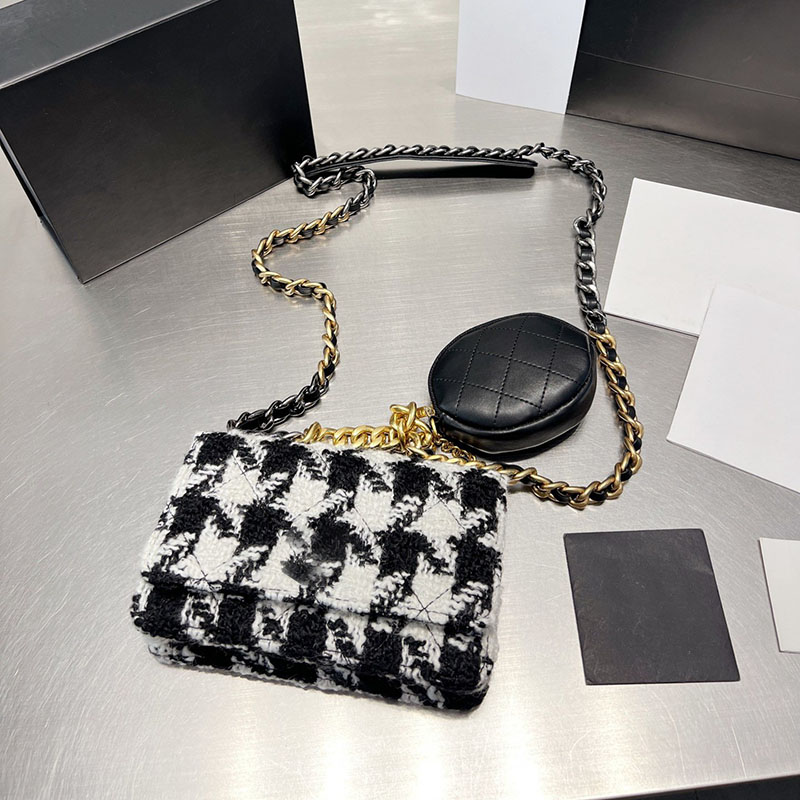 

Women Black And White Tweed Designer Shoulder Bag Luxury Diamond Lattice Quilted Gold Chain Belt Mini Clutch Cute Crossbar Handbags Fashion Suitcases Makeup Bags