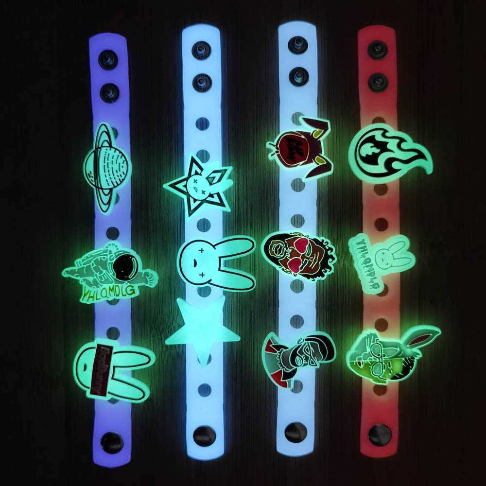 

Shoe Parts Accessories New Trend Rubber Custom Designs Random Bracelet /Party bracelet glowing in night wristband for Kids Gift